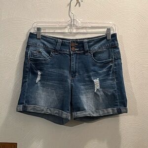 YMI WannaBettaButt? Women’s Denim Cuffed & Distressed Shorts. Size 5. 31” Waist.